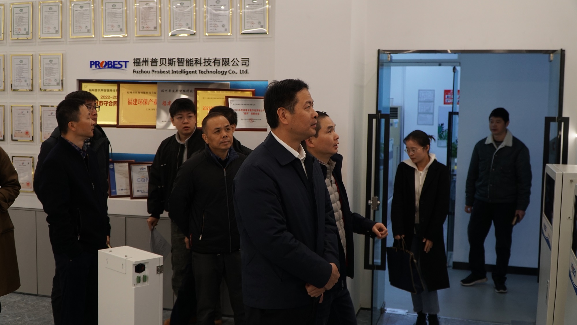 Os líderes do governo do distrito de Fuzhou Cangshan visitaram o probest, ajudando provavelmente a uma nova jornada